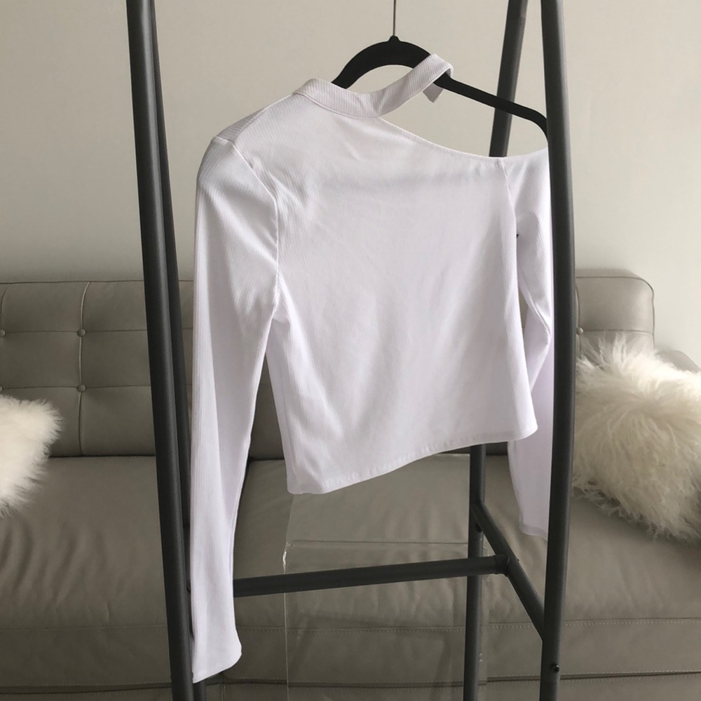White crop top